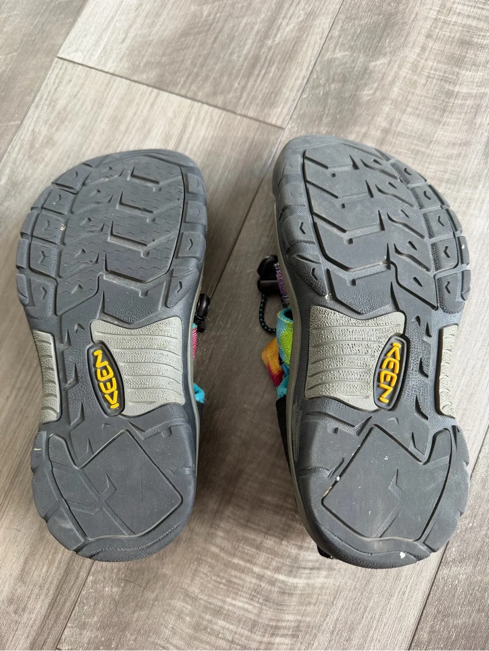 KEEN Kids Newport H2 Tie Dye Sandals Washable Youth Size 3 Hiking Outdoor